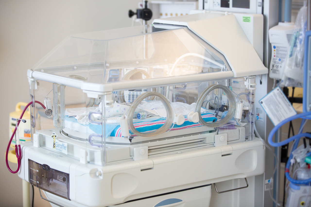 Babies have their own high-tech infant care center (isolette bed) to keep them warm, safe and allow for continuous monitoring as they grow and thrive.